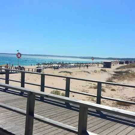 With One Bedroom In Alvor With Wonderful City View And Wifi 100 M From The Beach פורטימאו